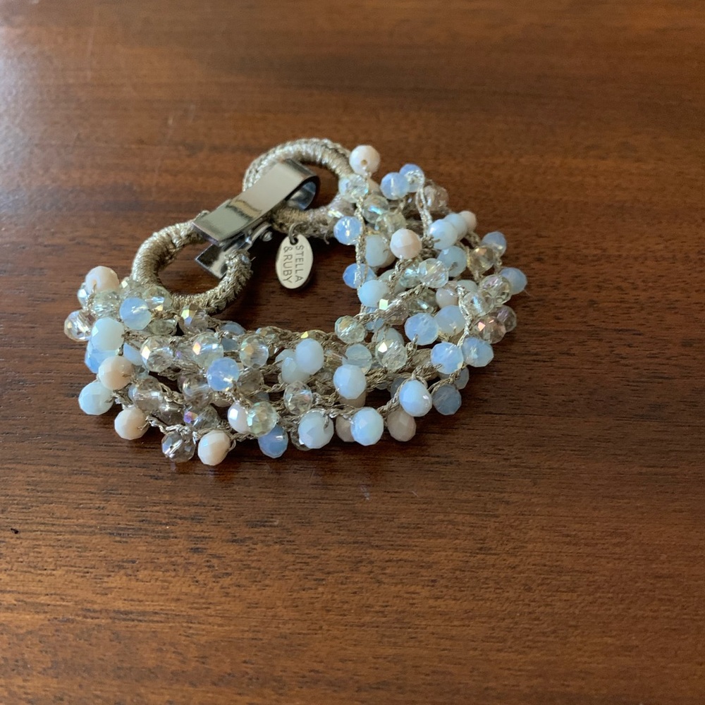 Beaded crochet bracelet